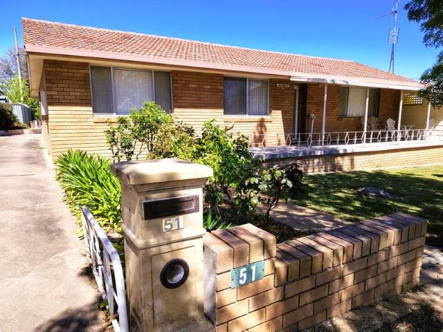 North Facing 3 Bedroom Home Havarest 51 Camp Street Grenfell
