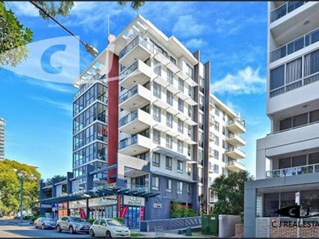 North facing 2 bedroom apartment available for lease