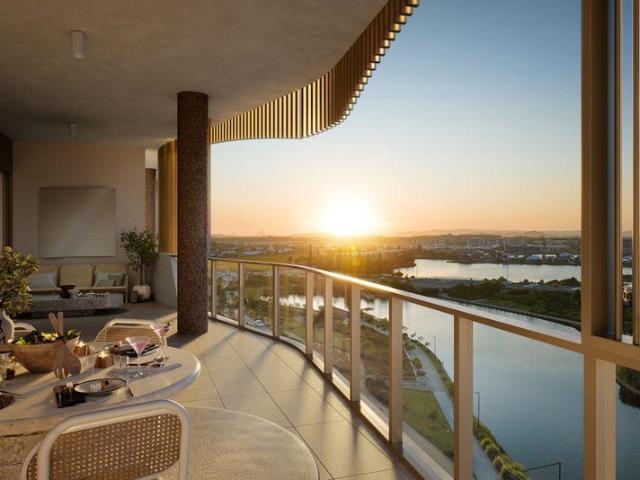 North Facing 4 Bedroom Apartment Overlooking Lake Kawana and Bokarina Boulevard Park