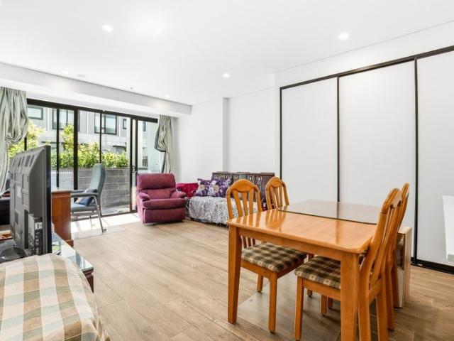 North Facing Courtyard Apartment | 5 Mins Walk to Tallawong Metro