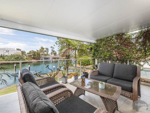NORTH FACING COASTAL LIVING WITH YOUR OWN BOAT MOORING