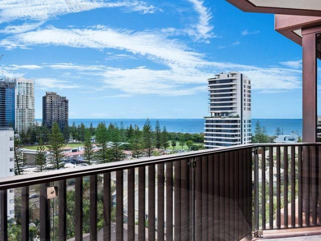 North Facing Coastal Retreat with Ocean & Skyline Views