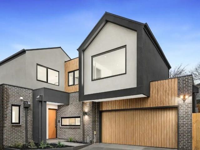 North Facing Contemporary 4 Bedroom Luxury Living in a Prime Ashwood Location