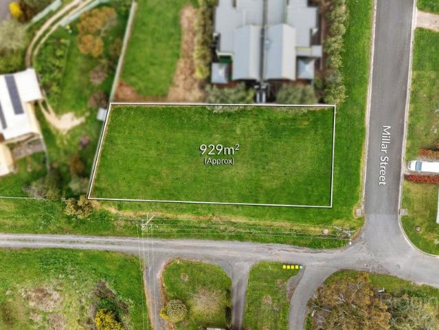 North Facing Corner Block with Subdivision Potential & Views