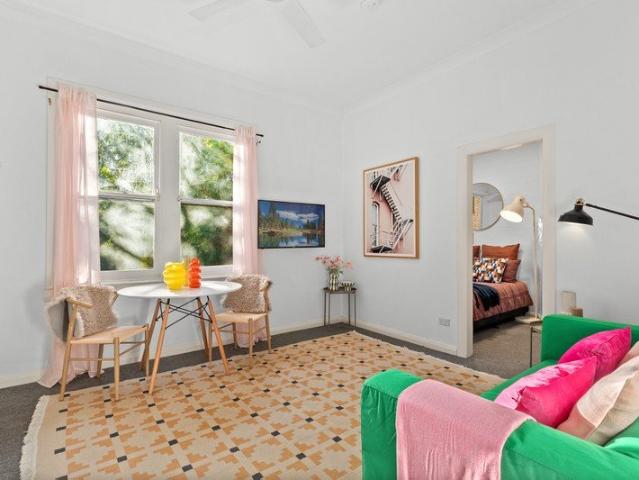 North Facing Apartment in Quiet Darlinghurst Cul de Sac