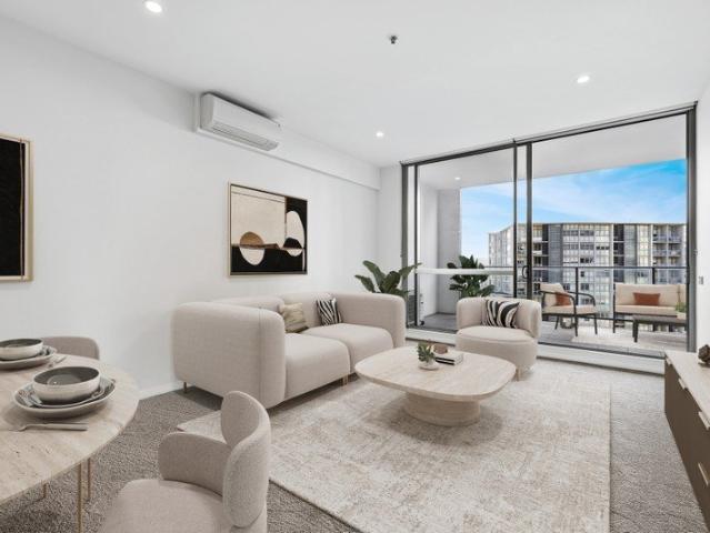 North Facing Apartment with Beautiful Water & Park Views