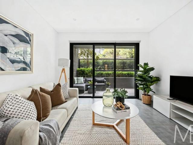 North Facing Apartment with Study Nook in Exclusive Luxe Complex