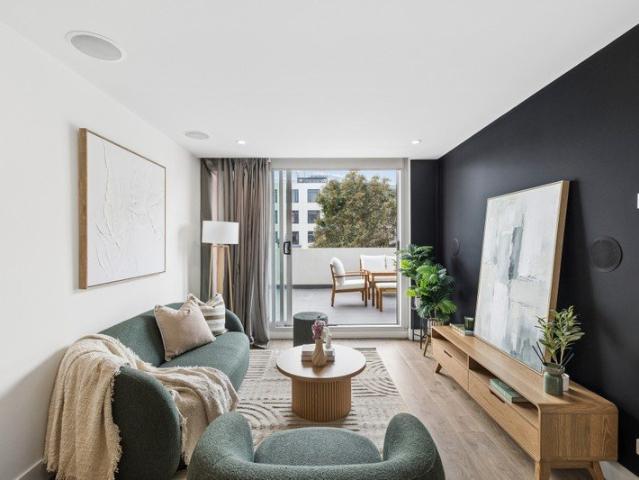 North Facing Bayside Living with Space to Entertain
