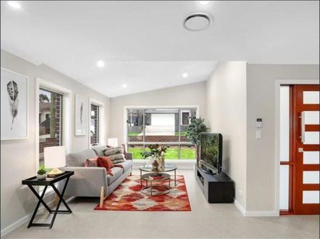 North facing brand new five bedroom home on a quiet street with 6kW Solar