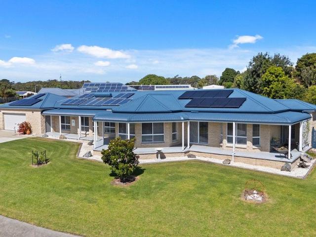 Spacious Home Basking in the Northern Sunshine
