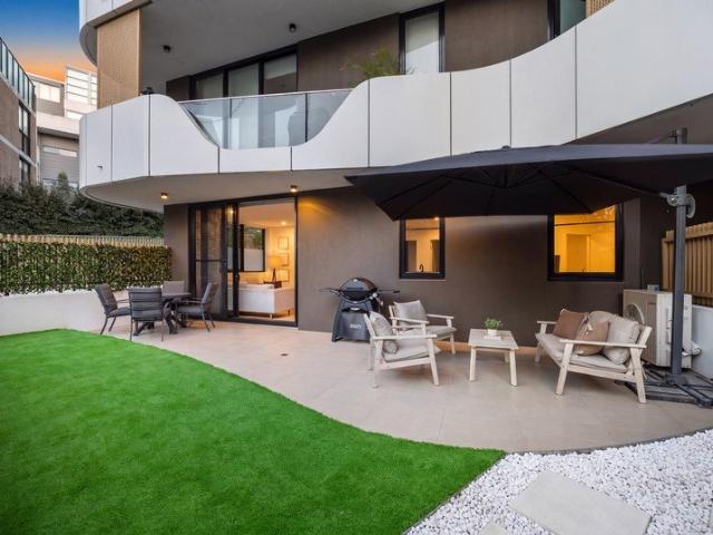 North Facing Ground Floor Modern Apartment