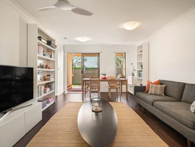 North Facing Ground Floor Living with a Private Garden Retreat