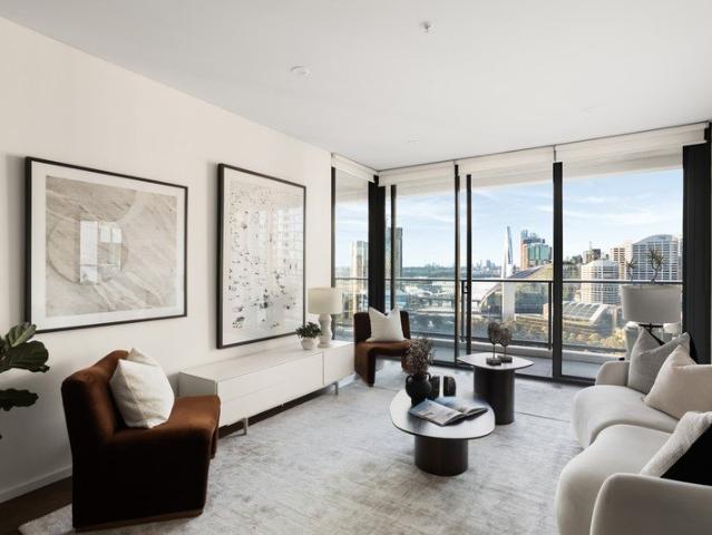 North facing 'Darling One' apartment with breathtaking views