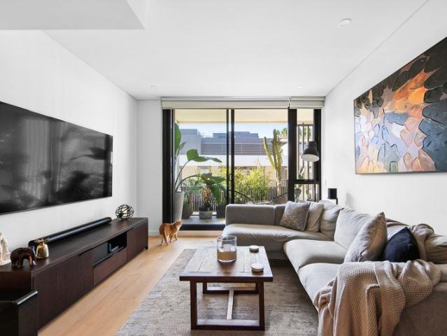 North facing designer haven in Park Sydney