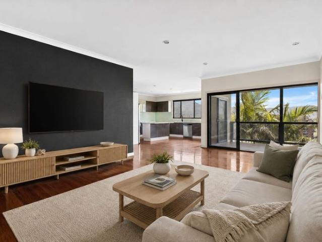 North facing designer haven with panoramic views
