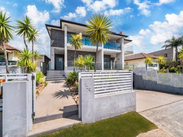 North Facing Duplex with Exceptional Space and Quality