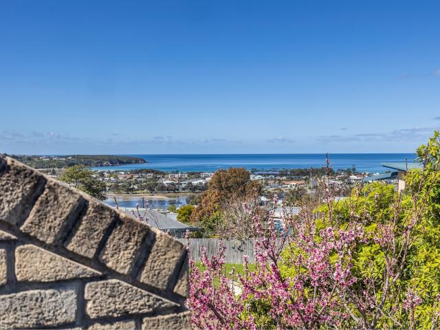 North facing duplex with expansive views