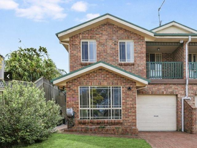 NORTH FACING DUPLEX