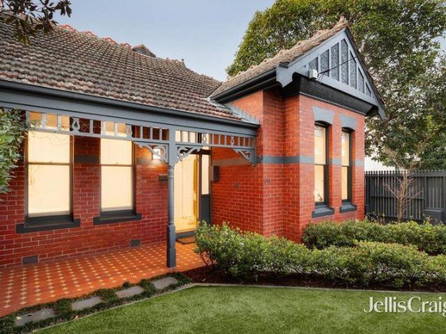 North facing Edwardian elegance, plus garage
