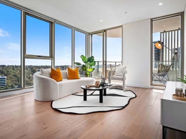 North facing executive 1bed with sweeping view