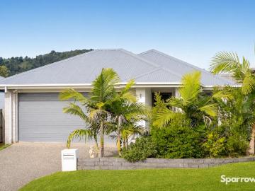 NORTH FACING FAMILY HOME POSITIONED JUST MOMENTS FROM HAVEN PARK