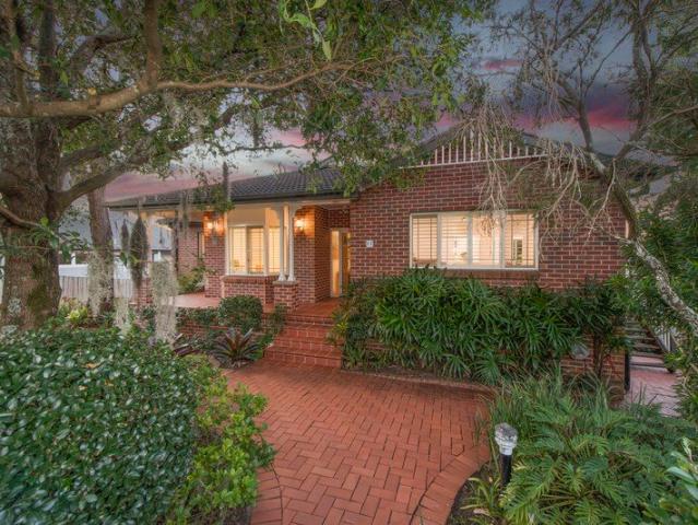 North facing family home with multigenerational flexibility