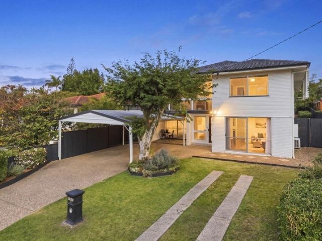 North Facing Family Home with Space & Flexibility on 718sqm