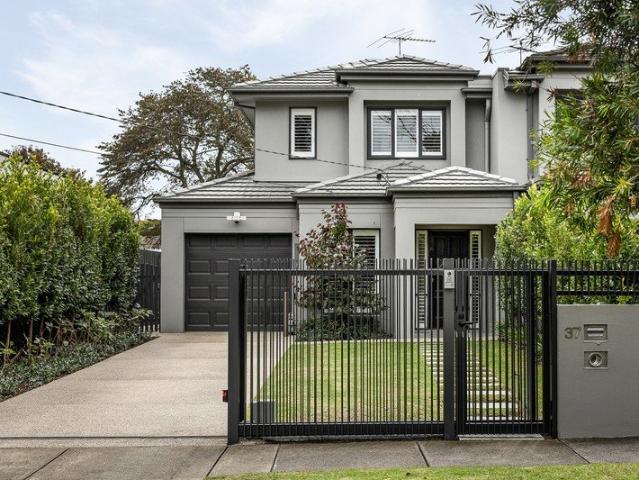 North Facing Family Luxury in a Coveted Parkside Position