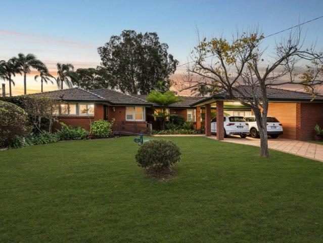 North Facing Family Living with Poolside Entertaining & Flexible Retreat