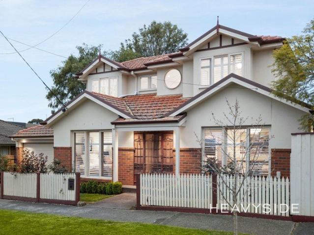 North Facing Family Living in a Connected Box Hill South Pocket