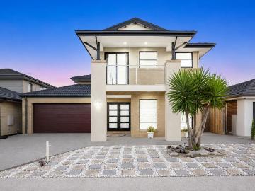 NORTH FACING FAMILY RESIDENCE