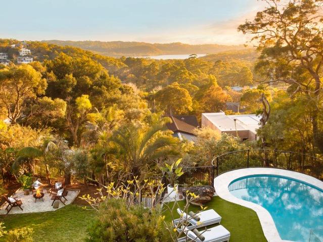 North facing family retreat with Narrabeen Lake views