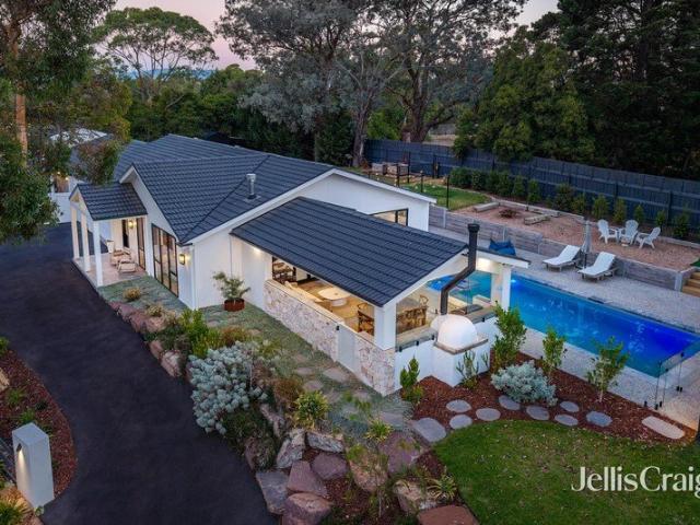 North facing farmhouse modern beauty, 5 star zoned entertaining