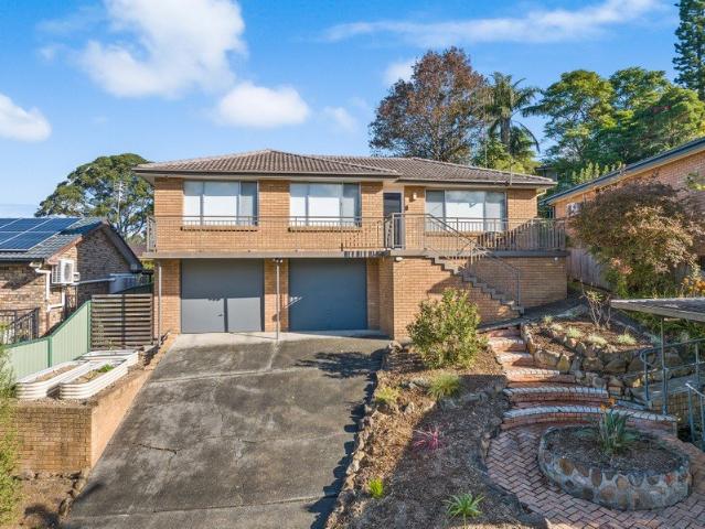 North Facing Home with Scenic Mountain Vistas