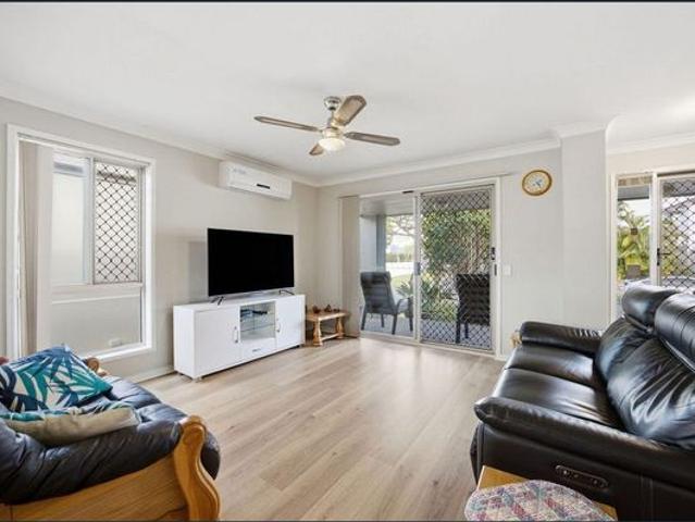 North Facing Home in a Quiet Arundel Pocket