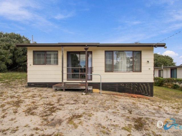 NORTH FACING HOME POSITIONED IN A QUIET LOCATION!