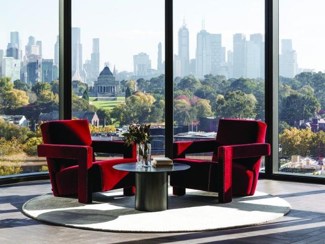 North facing Half floor with panoramic views of the CBD!