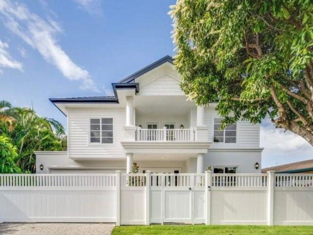 DIOR SHORES North facing Hampton luxury boasting 1034msq block