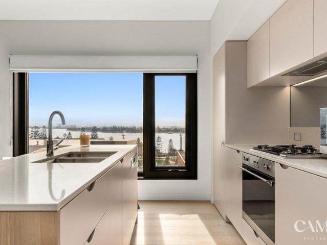 North Facing Harbour Views | East End Living at Its Finest