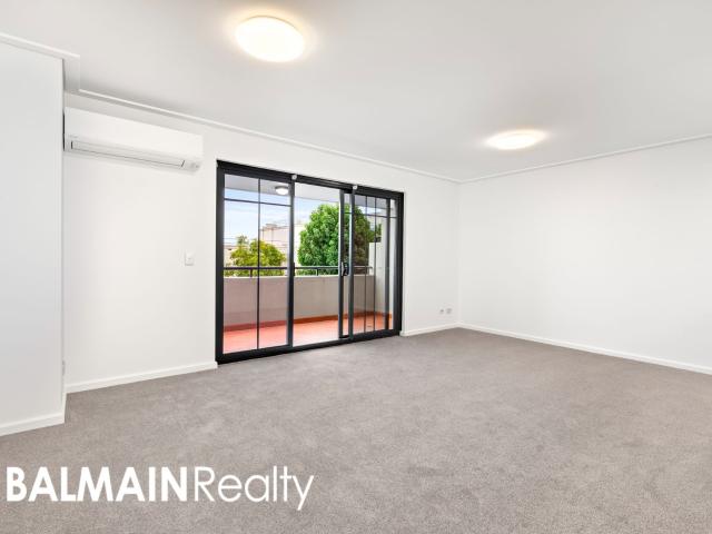 North Facing One Bedroom Apartment with Air Conditioning & Secure Parking