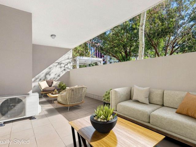 North Facing Oversized Ground Floor Apartment with Facilities and Storage