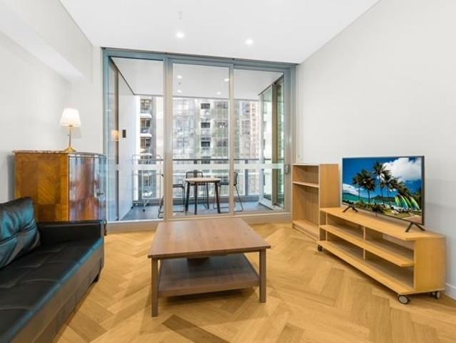 North Facing | Studyroom like 2nd Bedroom | Current Rent $1500 weekly