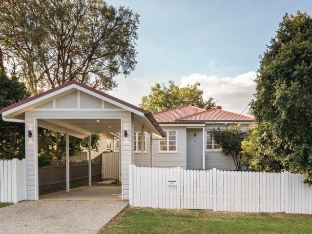 North Facing Living in a Quiet Cul de Sac