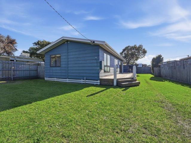 NORTH FACING LIVING