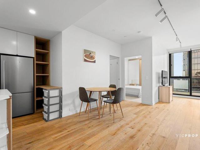 North Facing Lifestyle, Moments from Westfield