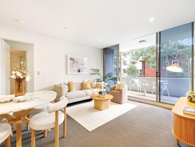 North Facing Lifestyle Retreat with Leafy Outlook in Prestigious Alcove