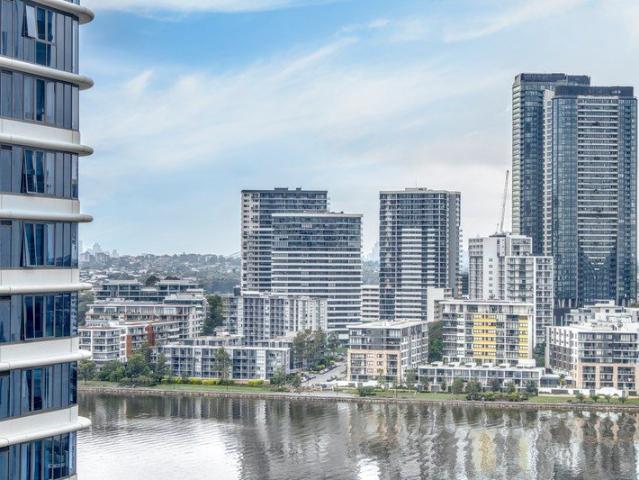 North Facing Luxury with Water Views