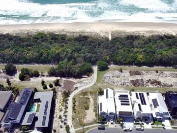THE ONLY SUB DIVIDABLE BEACH FRONT BLOCK AVAIL