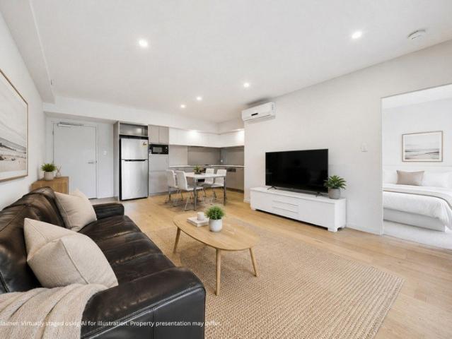 NORTH FACING PERFECTION MEETS RESORT LIVING AT VUE TOWER