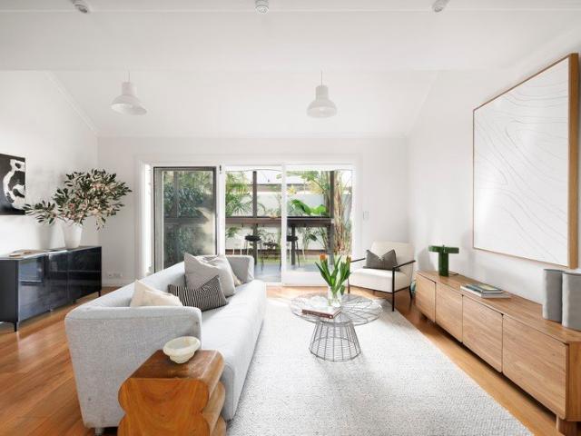 North facing, Quiet Rear Lane Living